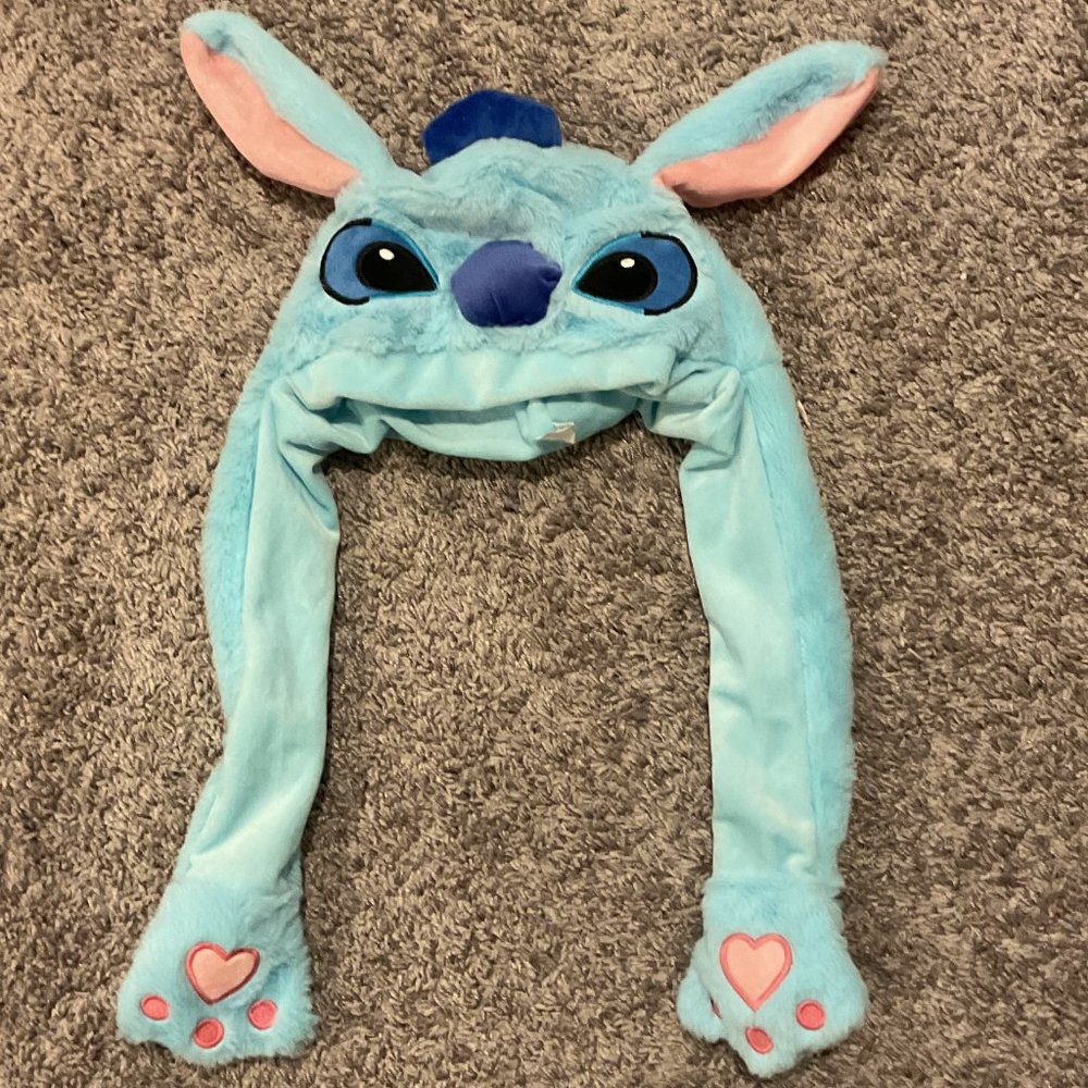 Stitch Cute Ear Moving Winter Hat - One Size (M) - NEW